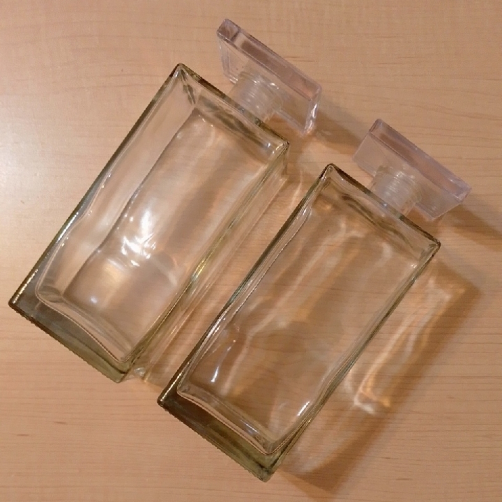 Set 2 Glass Bottle Decanters
